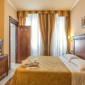 Camera con letto queen size